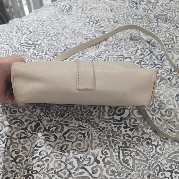 Salvatore Ferragamo Beige RARE Vantage Shoulder Bag AUTHENTIC - Picture 16 of 16